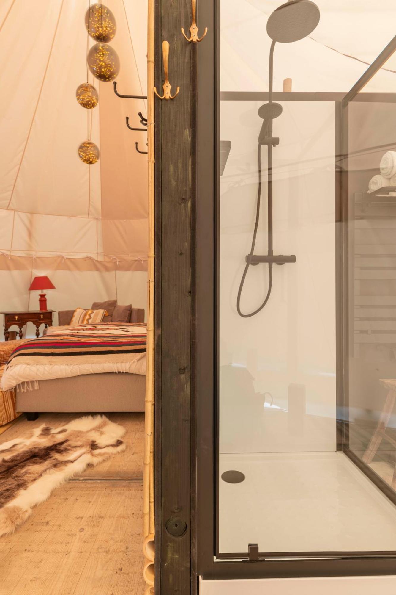 Отель Tipi Bo Deluxe Kaprijke Экстерьер фото